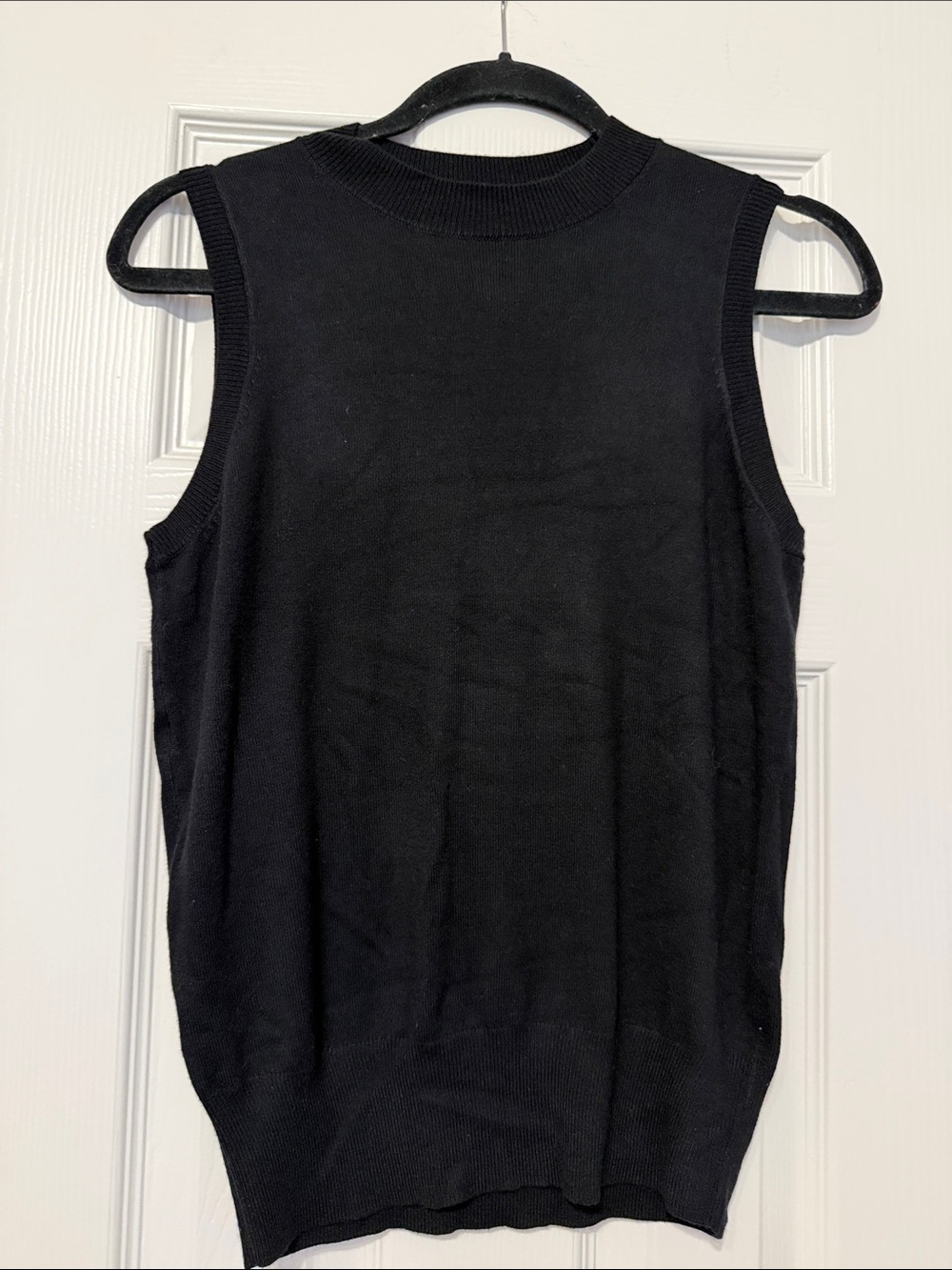 Ann Taylor Black Sleeveless Knit Tank